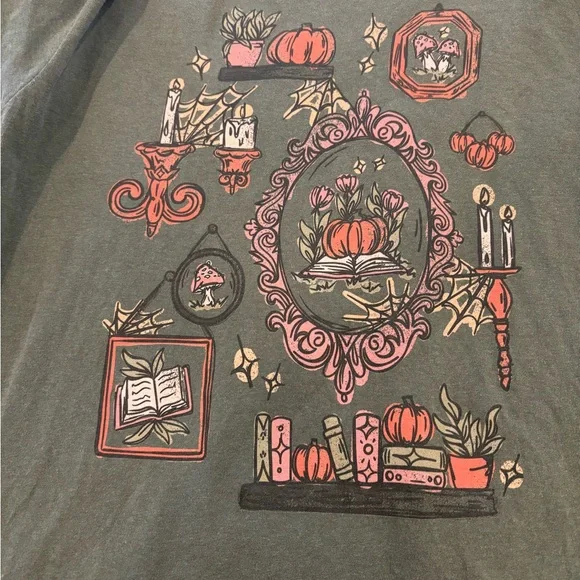 Green Graphic Tee with Pumpkin Design - Picture 2 of 3